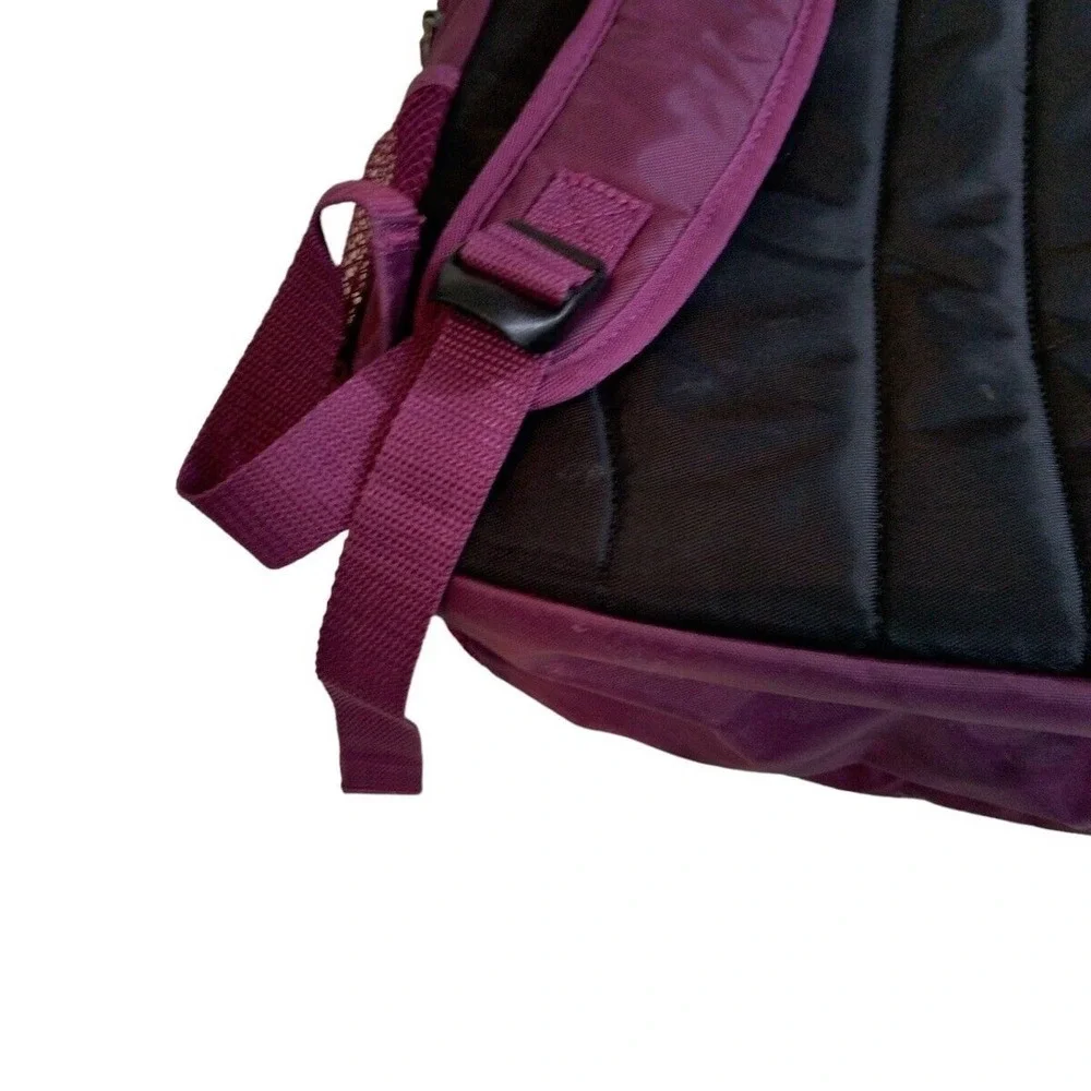 Case Logic Burgundy Backpack Pockets Adjustable Straps Pockets School
